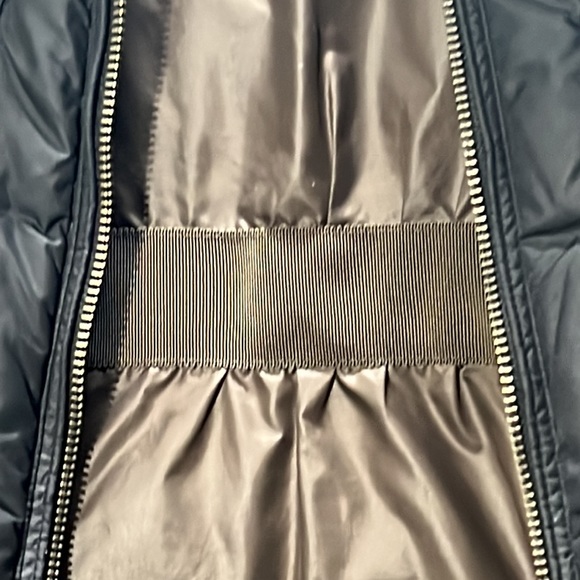 Cole Haan Black Fully Lined Belted Puffer Zip Closure Coat Front Pockets Size S - Picture 5 of 12